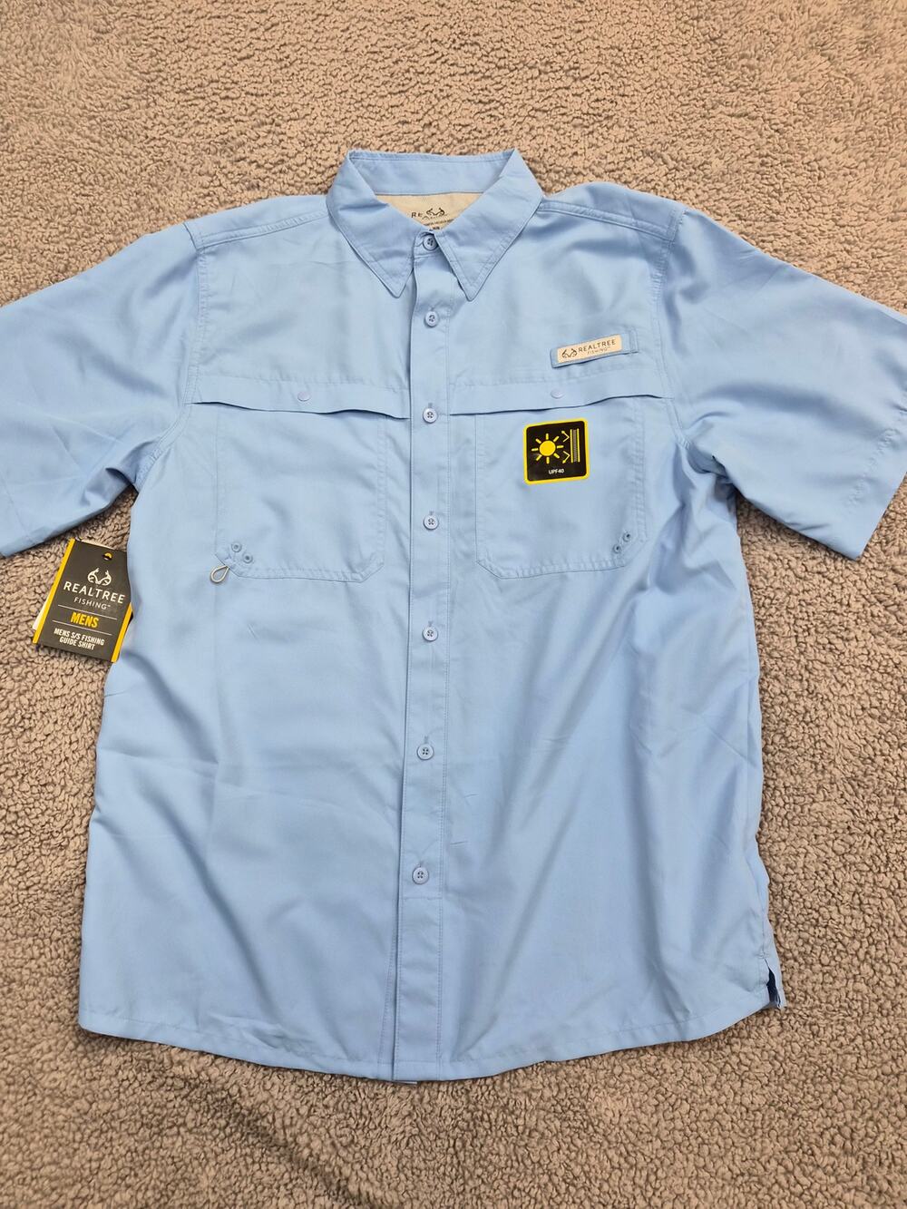 RealTree Fishing Men's Size M Baby Blue Short Sleeve Button Down UPF 40 (1396)